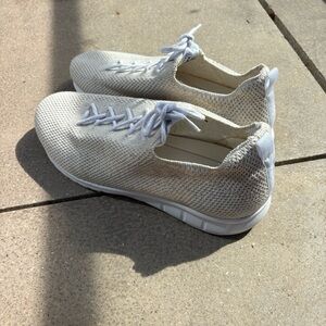 Nisolo Knit Mesh Slip-On Sneakers in Light Beige/Taupe